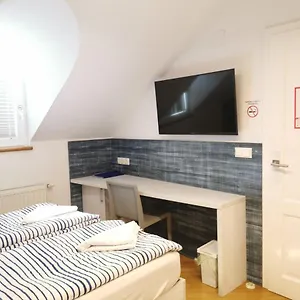 Albergue H2o